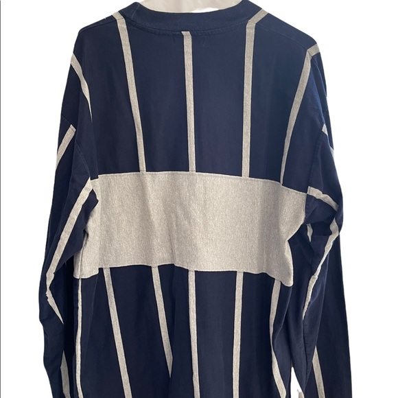 Liz Claiborne  long sleeves crew neck shirt - Picture 2 of 2